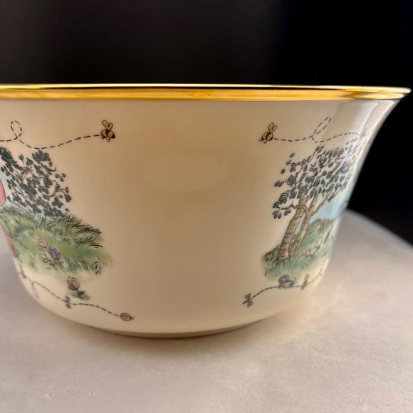 Disney Winnie The Pooh "Balloons of Cheer" Bowl - Ivory China Gold Rim 8.75x4.25 - Picture 10 of 13
